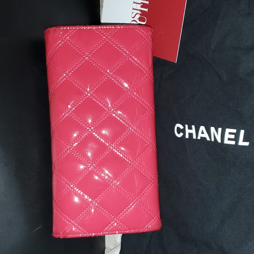 EUC Chanel long flap wallet in patten Hot Pink. - Picture 3 of 11